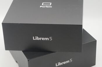 Librem 5 unboxing by Purism  gnulinux.ro