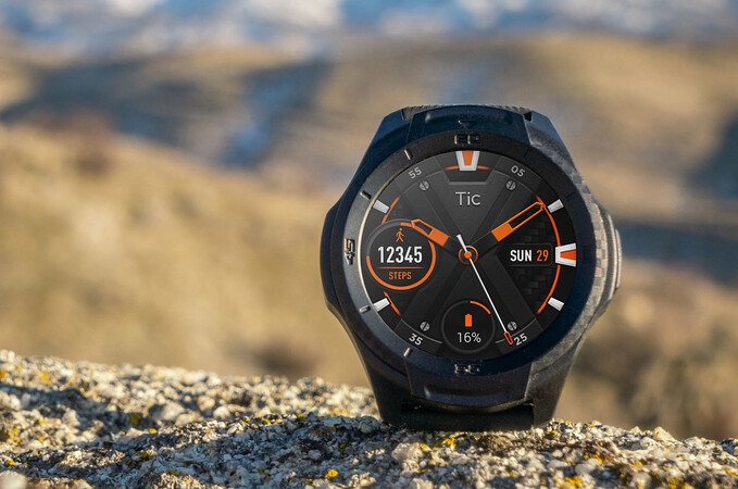 Ticwatch S2 cu Wear OS si certificare US Military Standard 810G