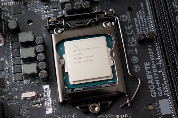 Intel ofera suport pentru IBRS si o mai buna protectie pentru Spectre V2 in viitoarele procesoare