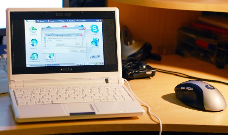 From history: EEE-PC 701 (long overdue) - review - GNU/Linux
